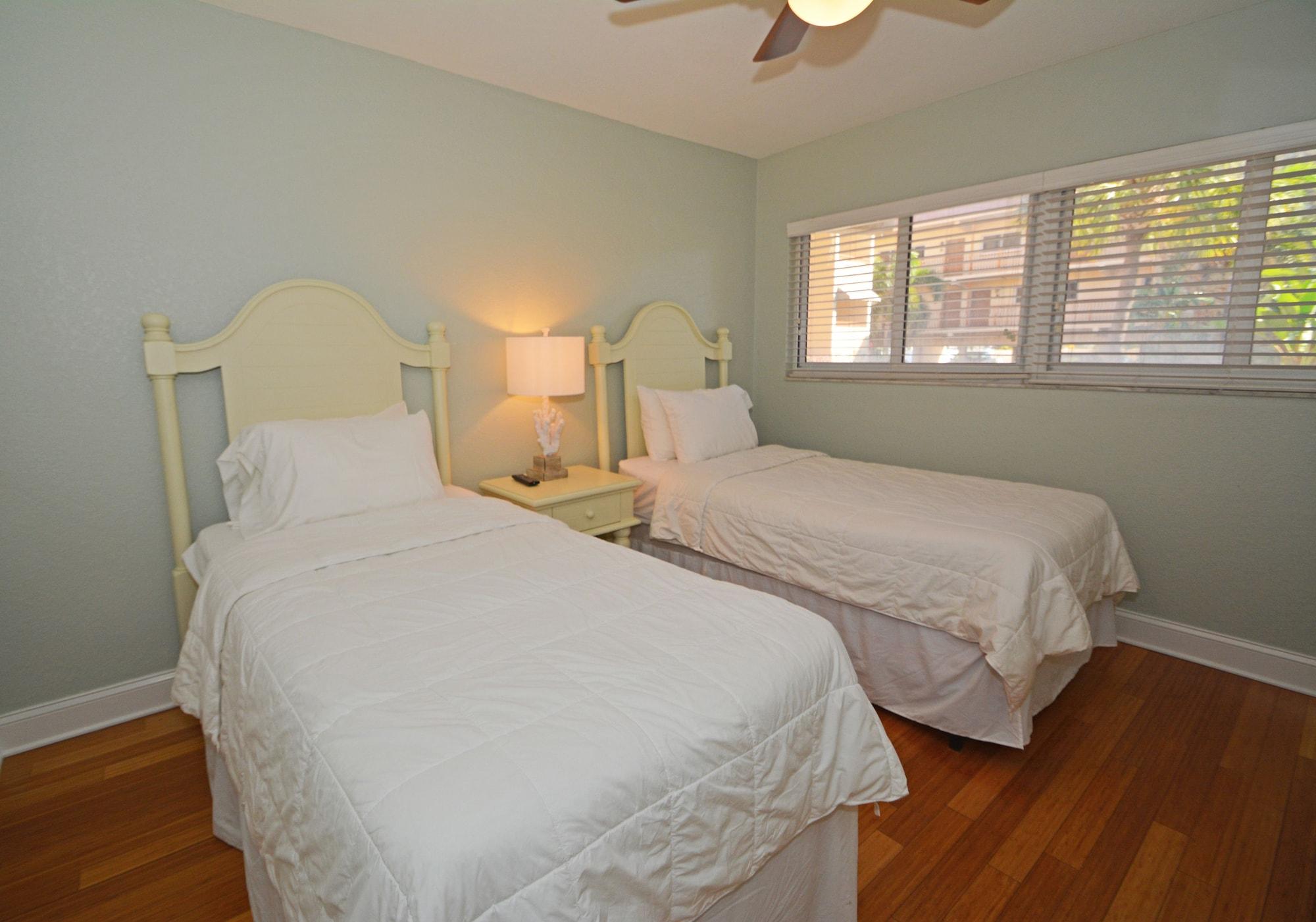 Westwinds Waterfront Resort St. Pete Beach Dış mekan fotoğraf