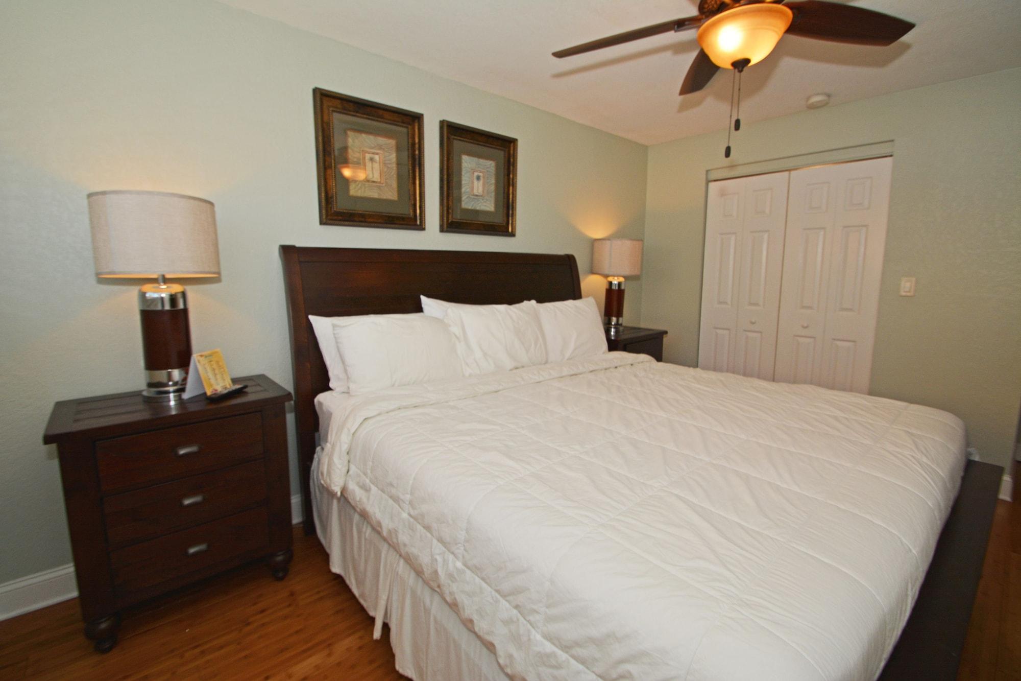 Westwinds Waterfront Resort St. Pete Beach Dış mekan fotoğraf
