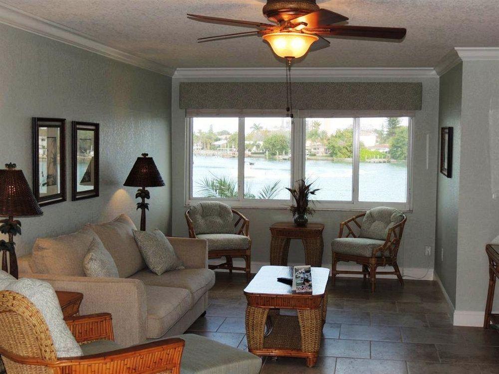 Westwinds Waterfront Resort St. Pete Beach Dış mekan fotoğraf