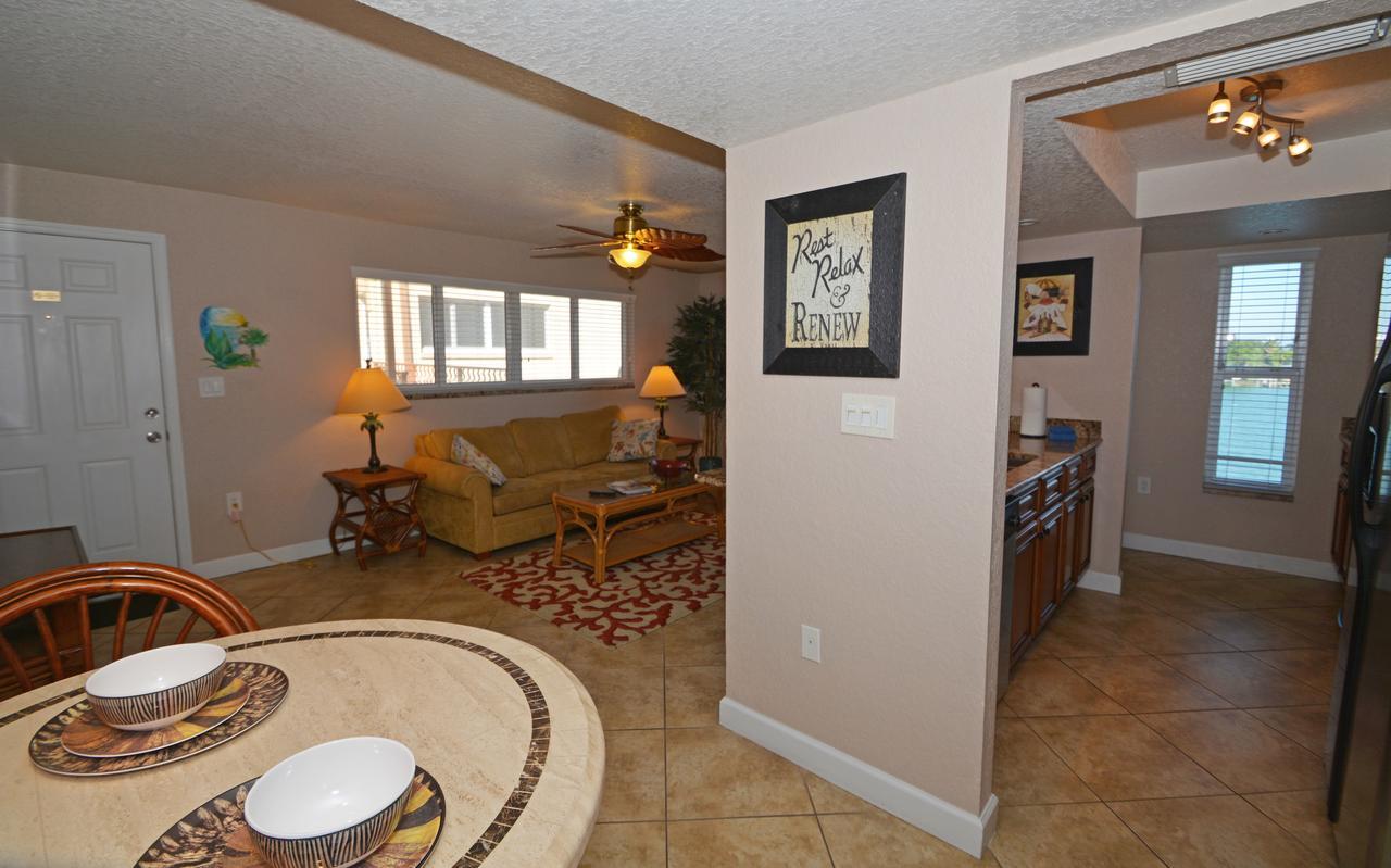 Westwinds Waterfront Resort St. Pete Beach Dış mekan fotoğraf