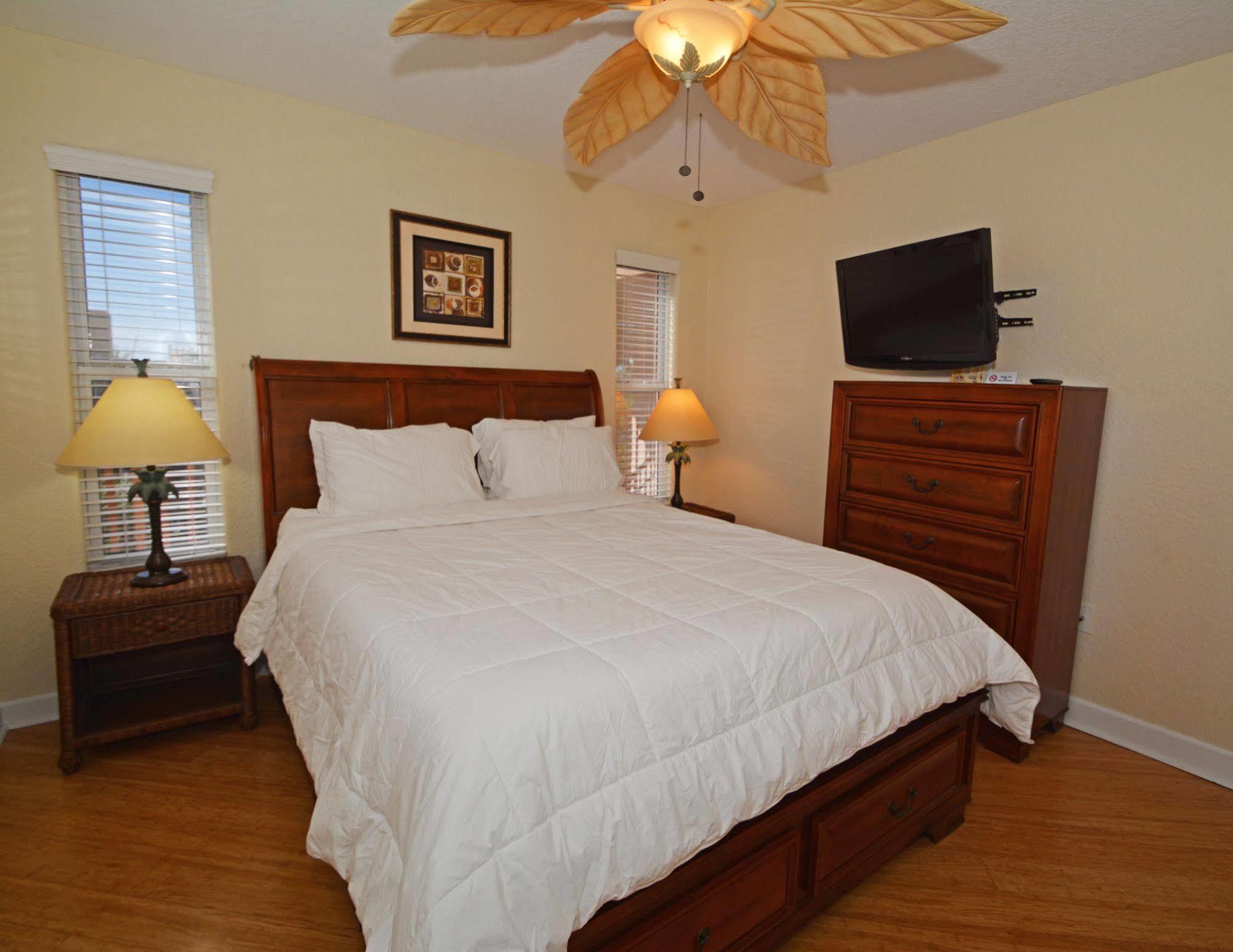 Westwinds Waterfront Resort St. Pete Beach Dış mekan fotoğraf